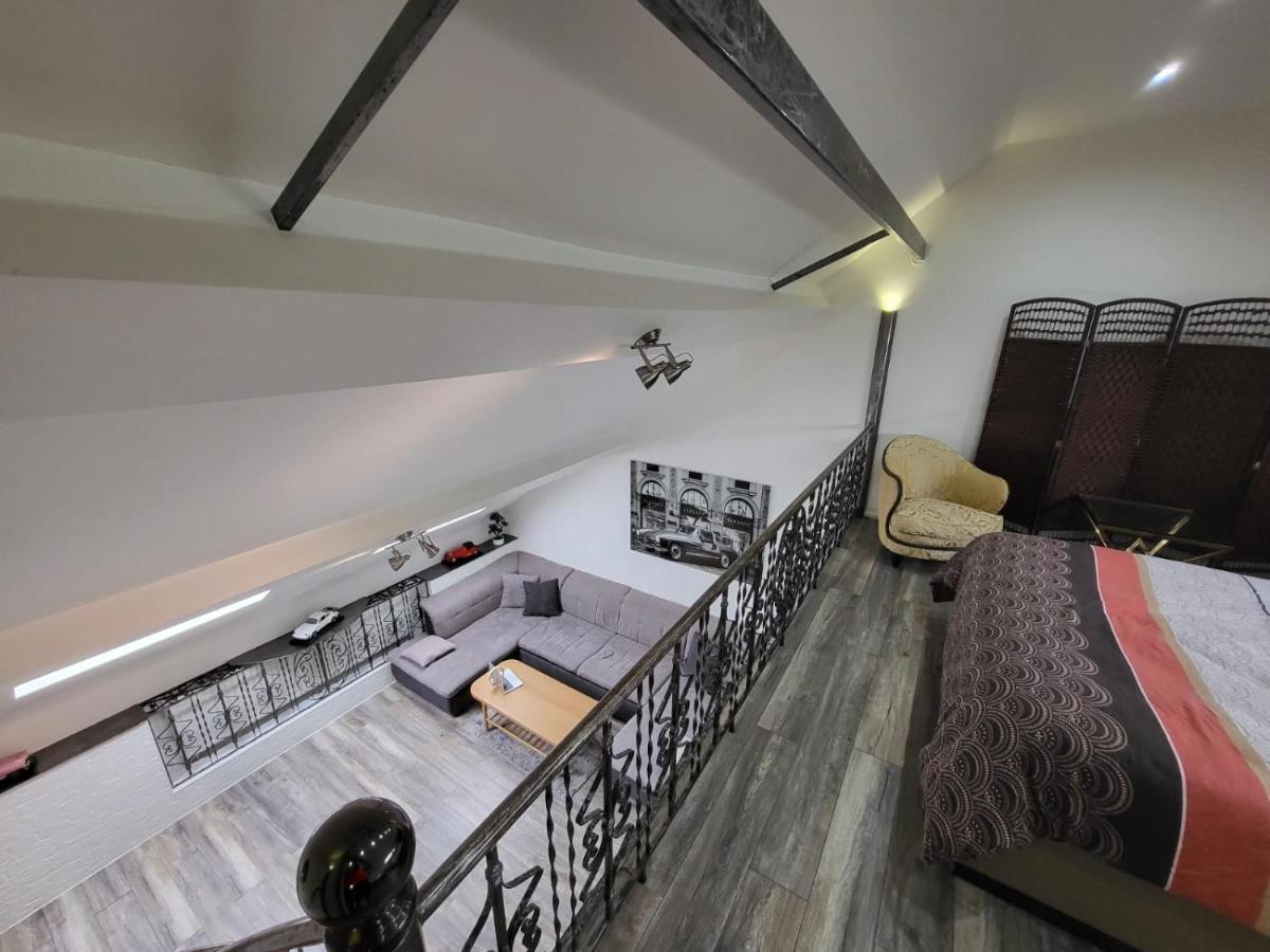 Apartment Duplex Elegant Situe A 1min De La Gare Du Nord *